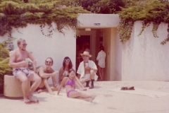 family_1972_003gg