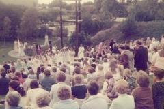 family_1975_007e